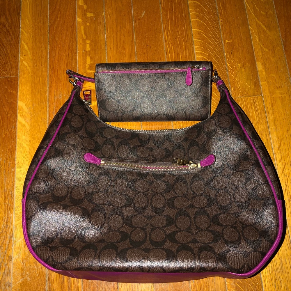 Used Coach handbag with matching wallet - Picture 6 of 7